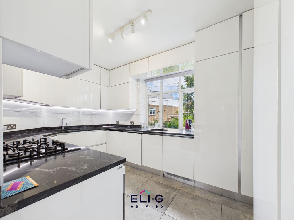 Property photo 2 of 10 Gallery