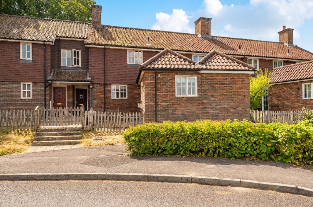 Property photo 1 of 16 1493032  (1).Png
