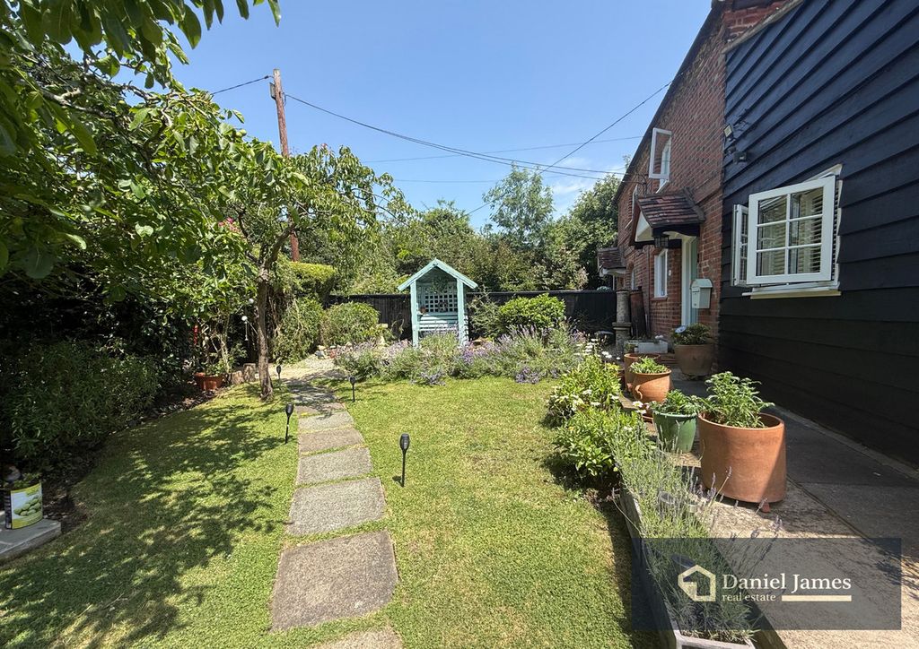 Property photo 1 of 27