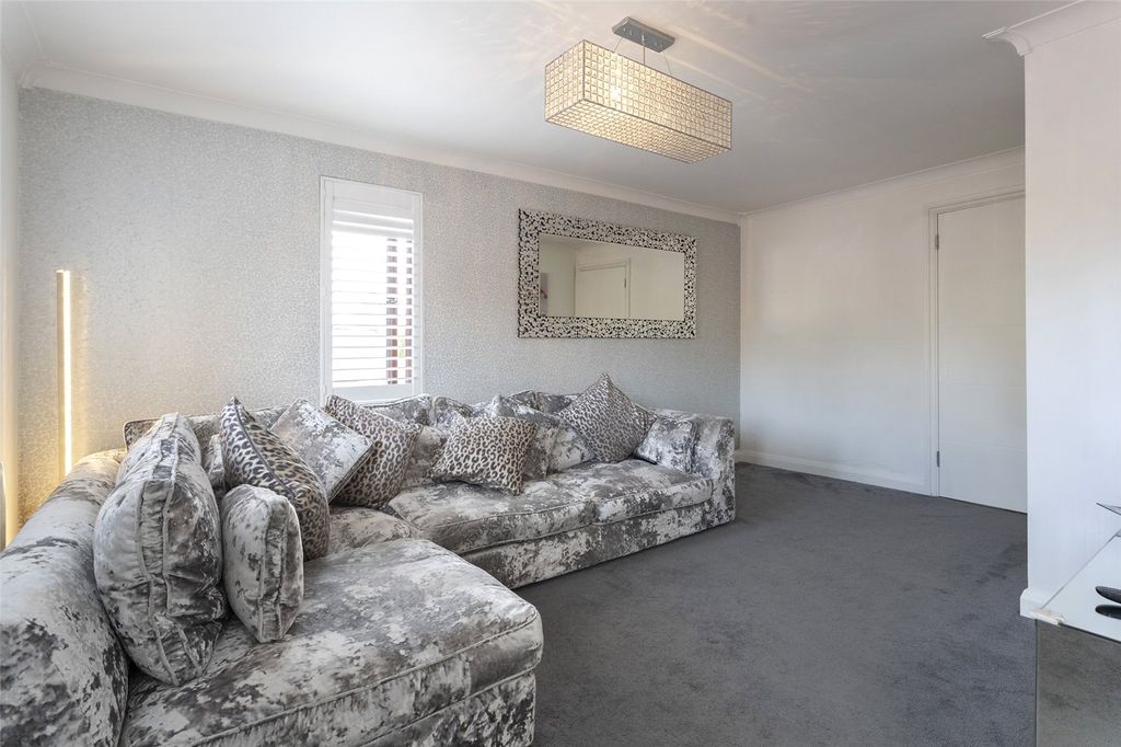 Property photo 3 of 10 Imported Image