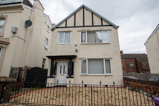 Property photo 1 of 30
