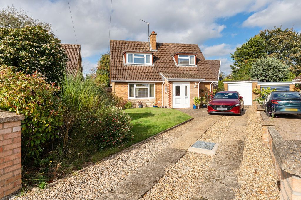 Property photo 1 of 25