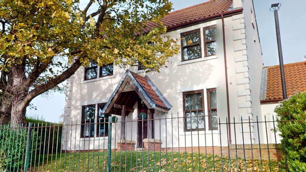 Property photo 2 of 64 4425116