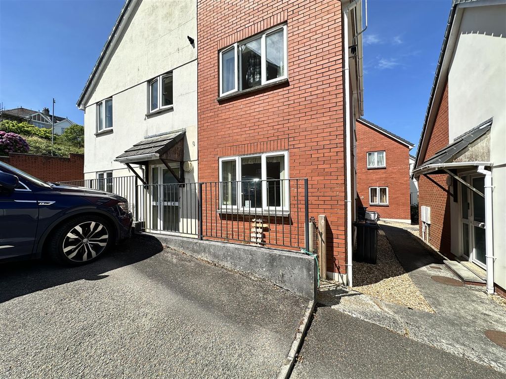 Property photo 1 of 16 Img_0251.Jpg