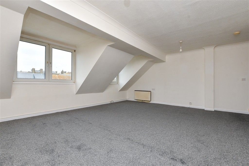 Property photo 2 of 13 Lounge/Diner