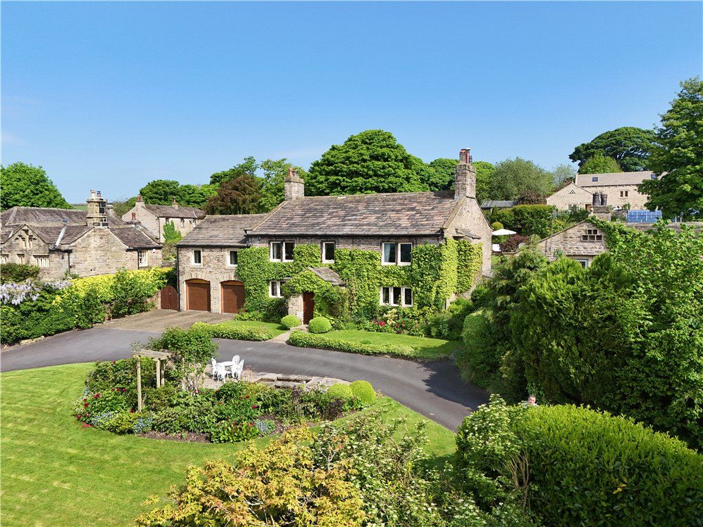 Property photo 1 of 26 External