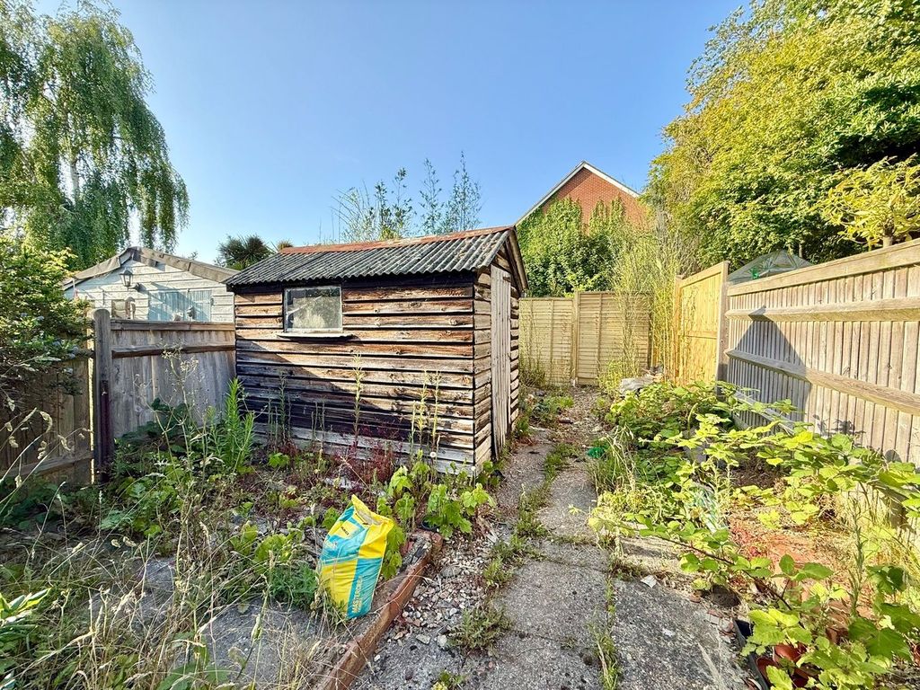 Property photo 2 of 12