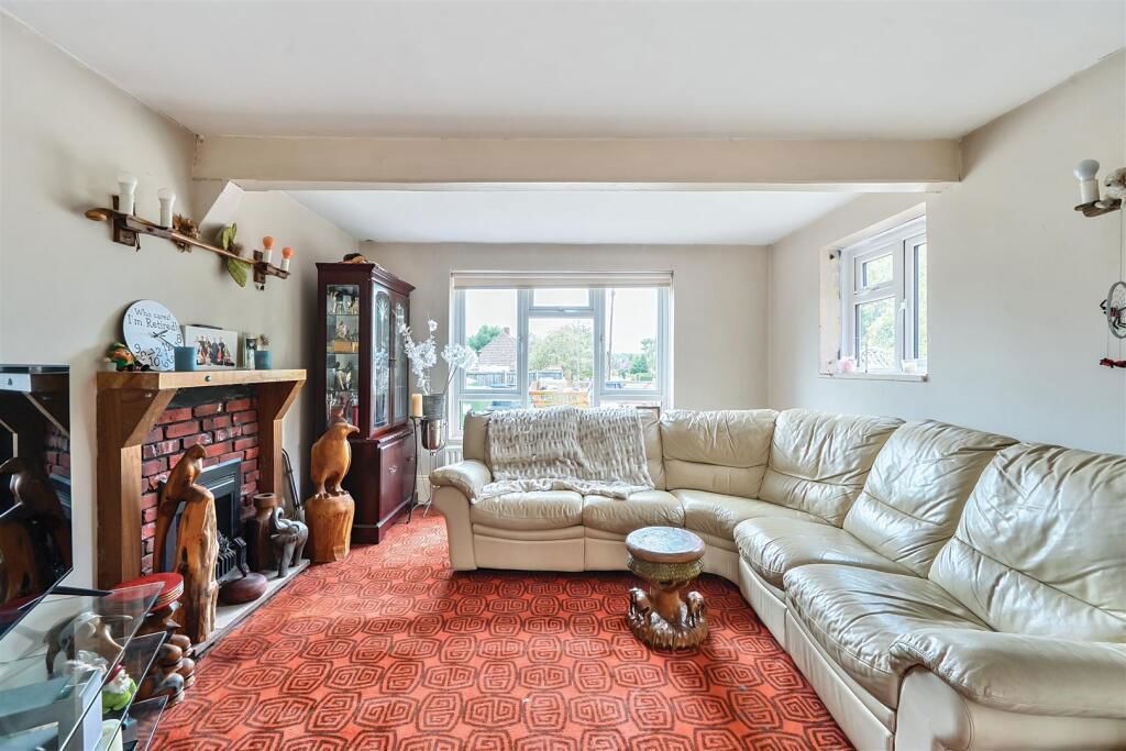 Property photo 2 of 14