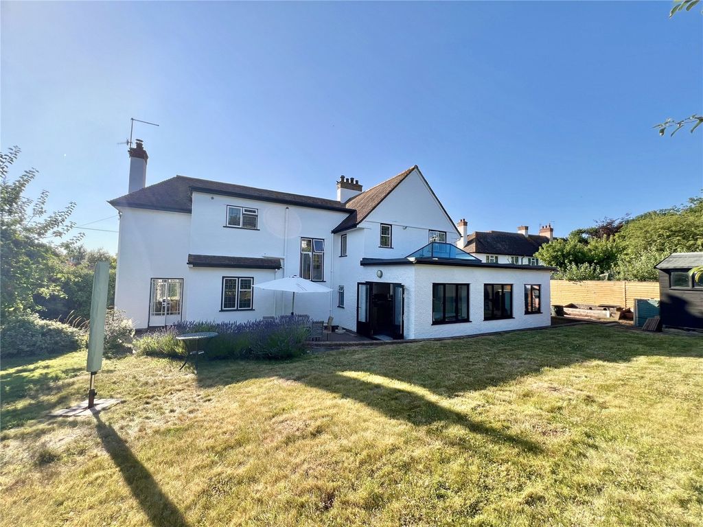 Property photo 3 of 24 Picture No. 23