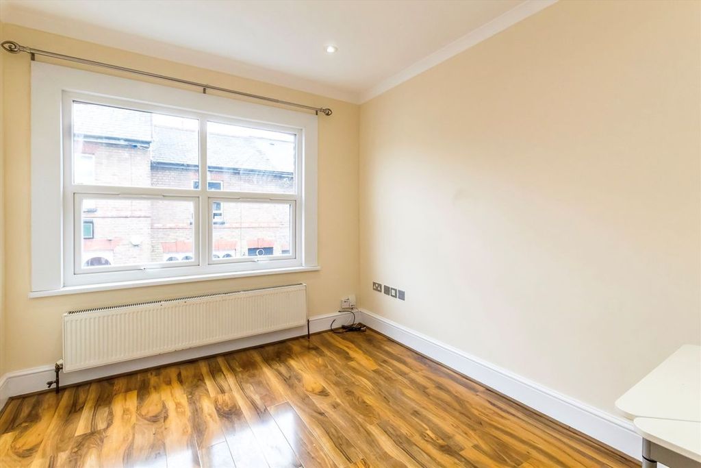 Property photo 2 of 4