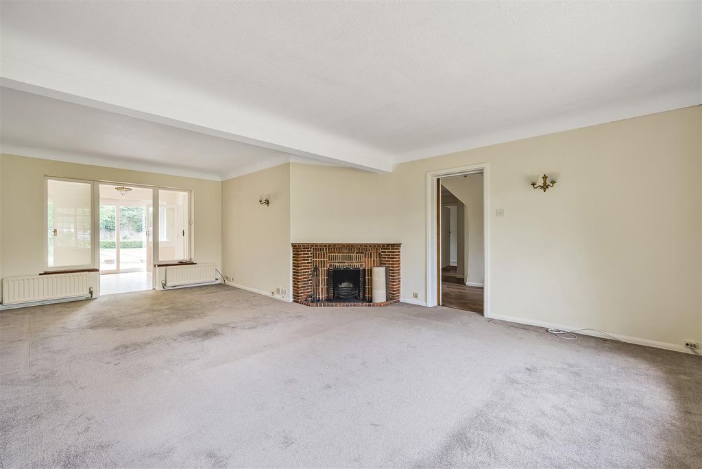 Property photo 2 of 15 992488 (2).Jpg