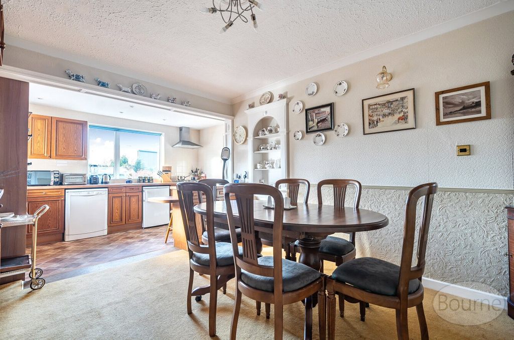Additional image 14 of 4 bed detached house for saleThe Causeway, Petersfield, Hampshire GU31