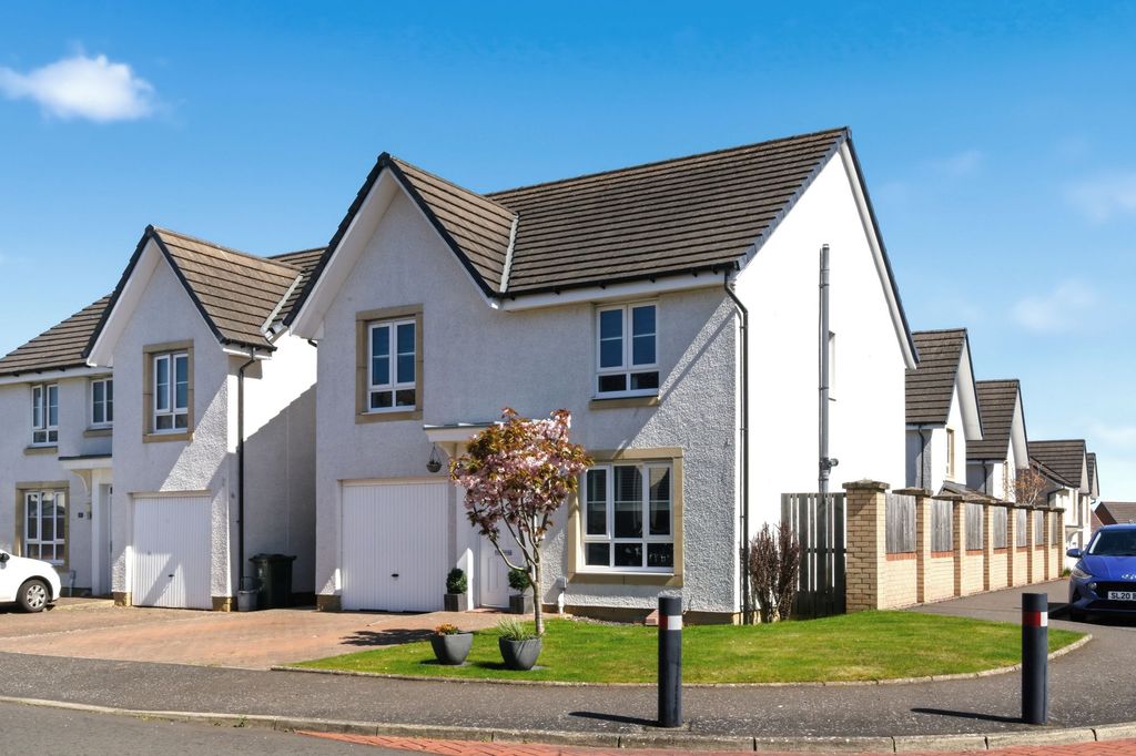 Property photo 1 of 37