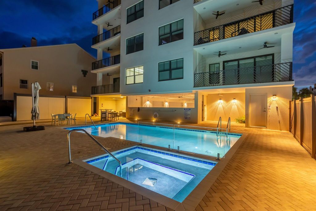 Property photo 3 of 45