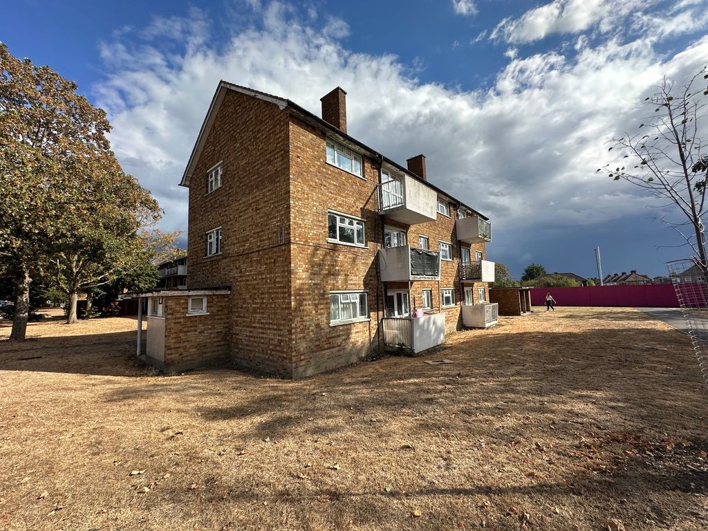 Property photo 2 of 11