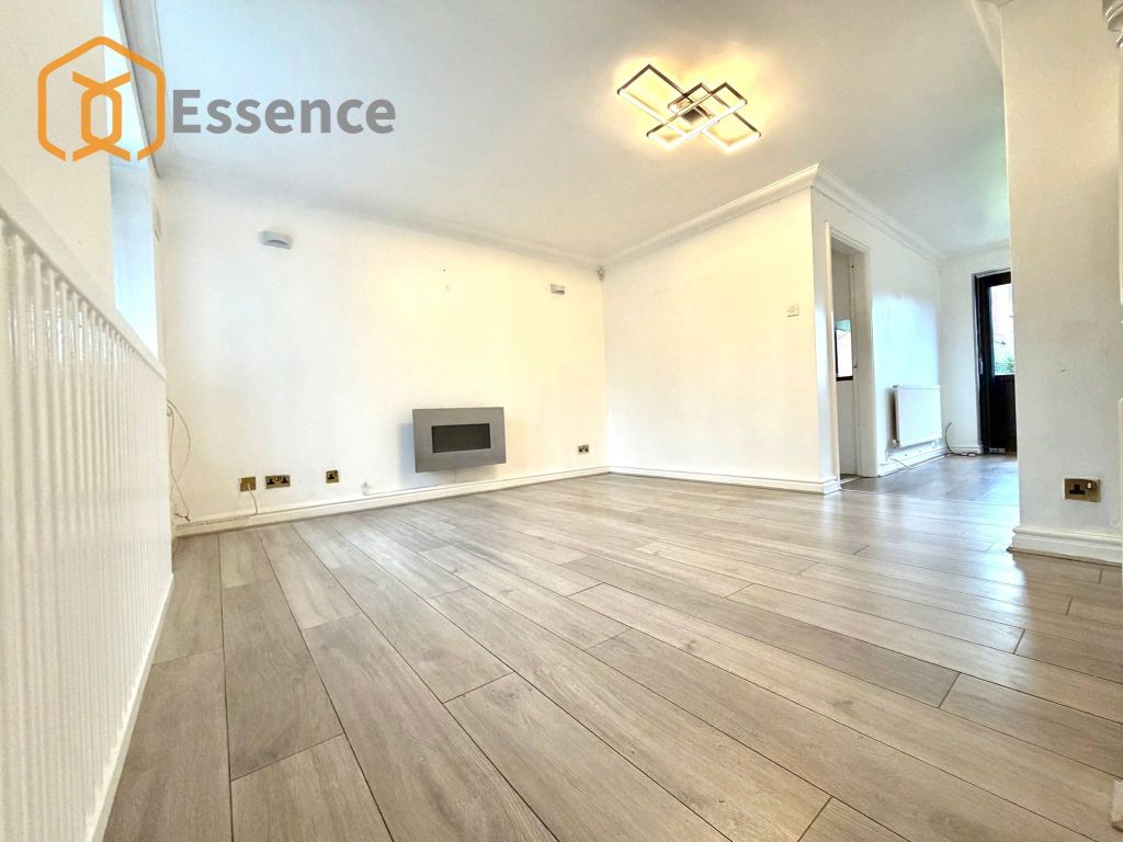 Property photo 2 of 27