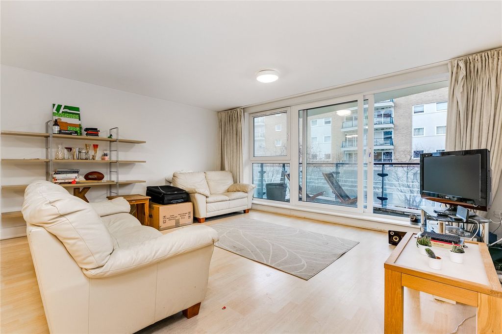 Property photo 1 of 5