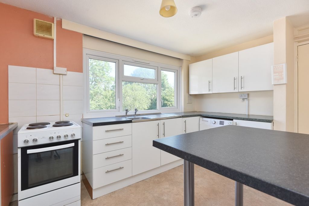 Property photo 3 of 12 5223095