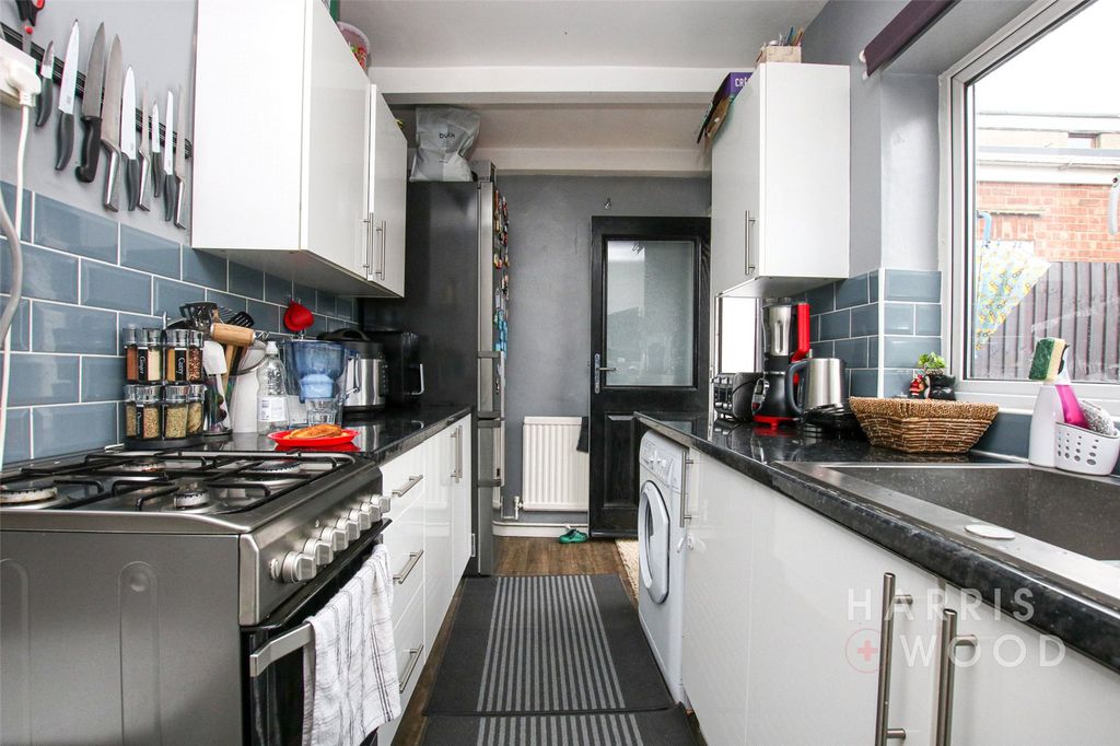 Property photo 3 of 11 Picture No. 14