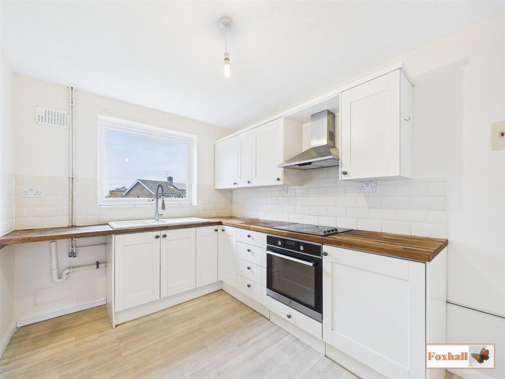 Property photo 2 of 20 Kitchen