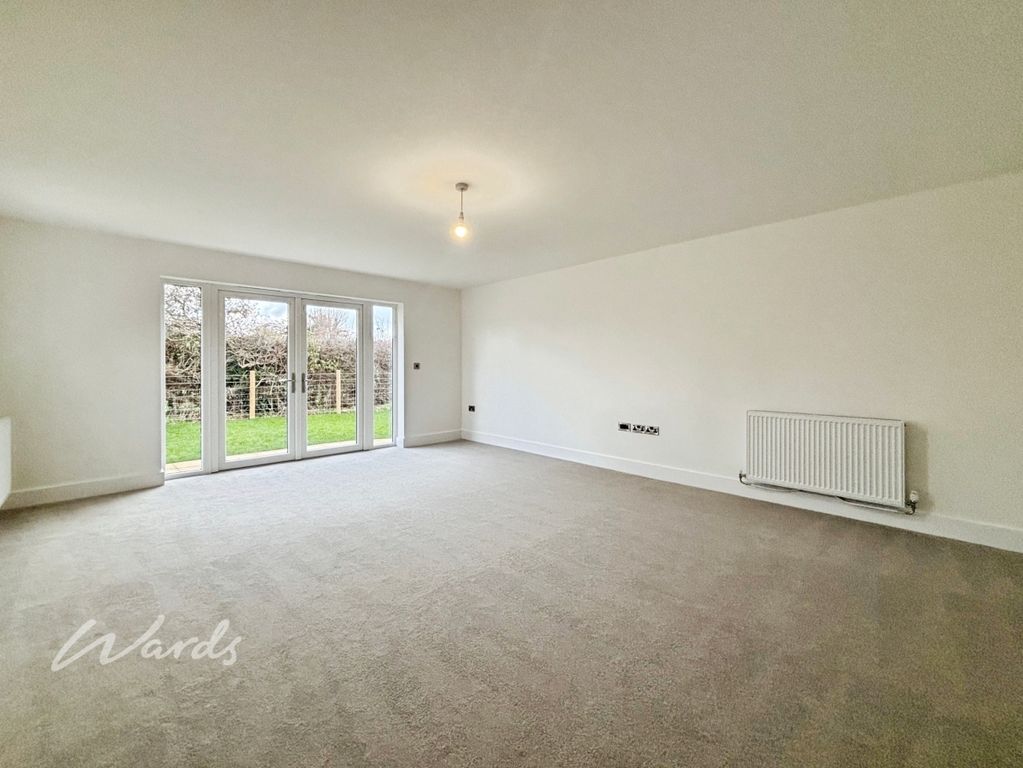 Property photo 2 of 12 Lounge