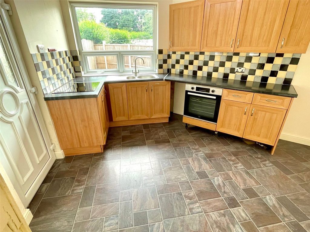 Property photo 2 of 13 Kitchen