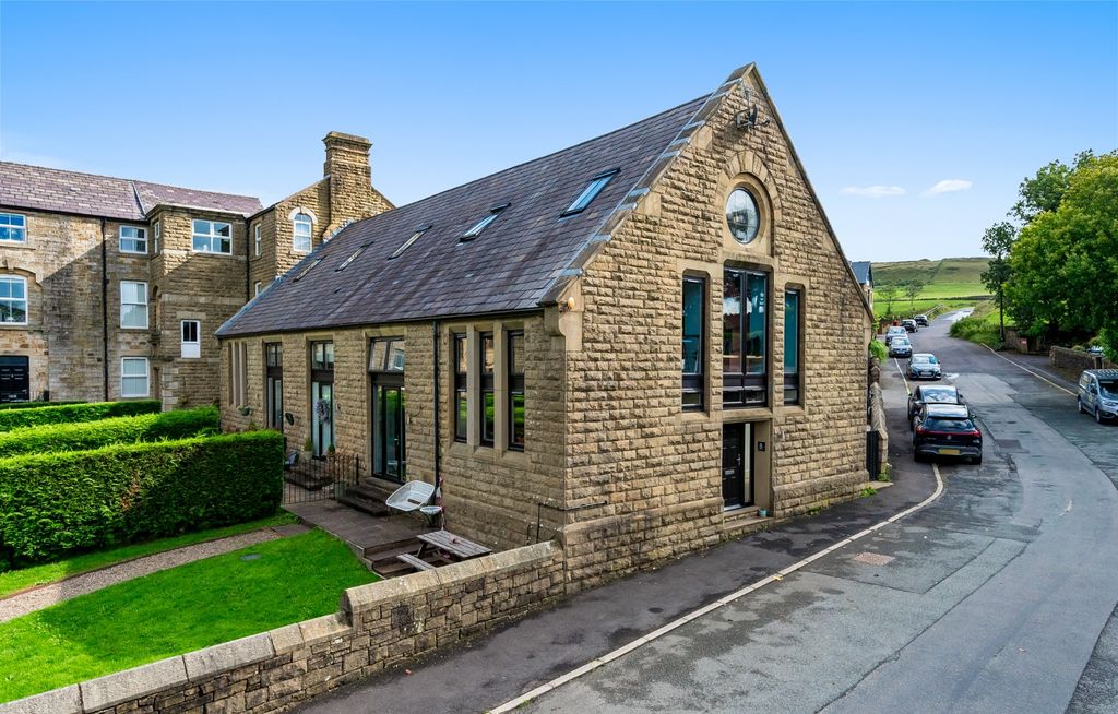 Property photo 3 of 30 3432937