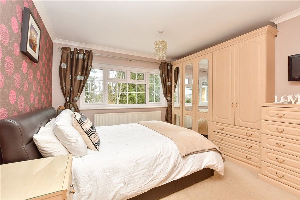 Property photo 3 of 18 Bedroom 2