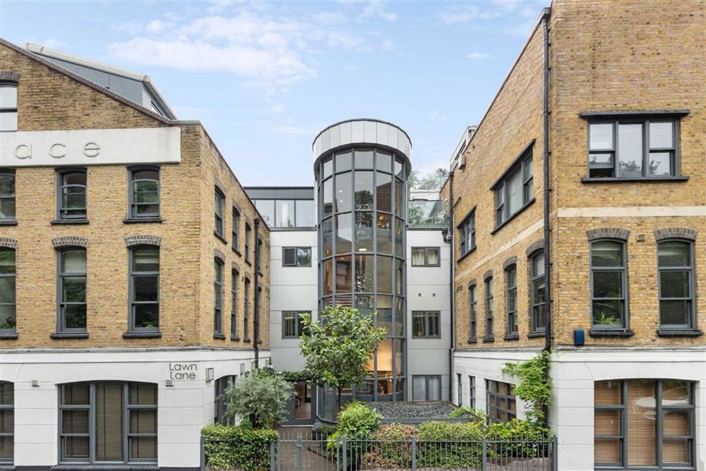 Property photo 1 of 4