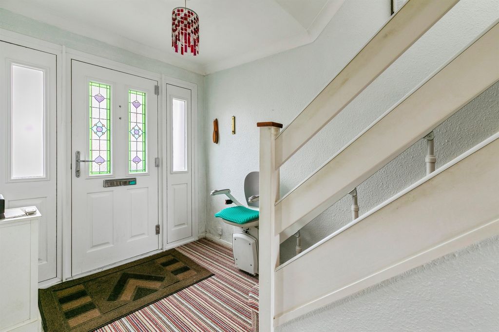 Property photo 3 of 16