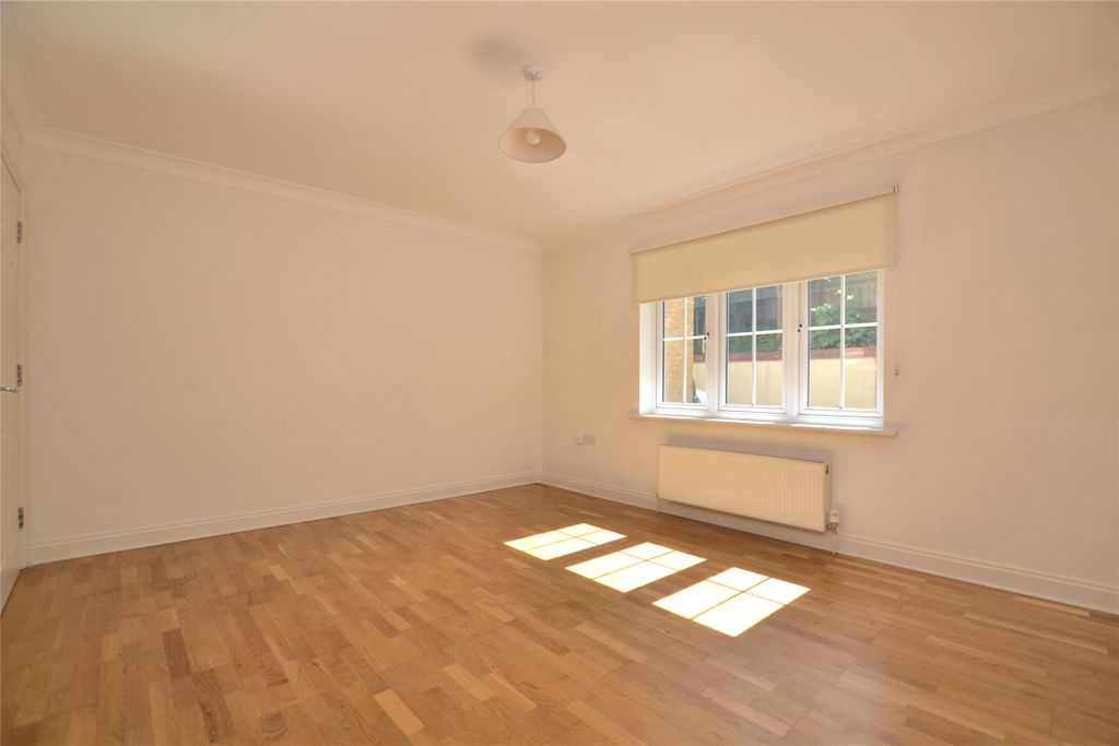 Property photo 2 of 9 Living Room