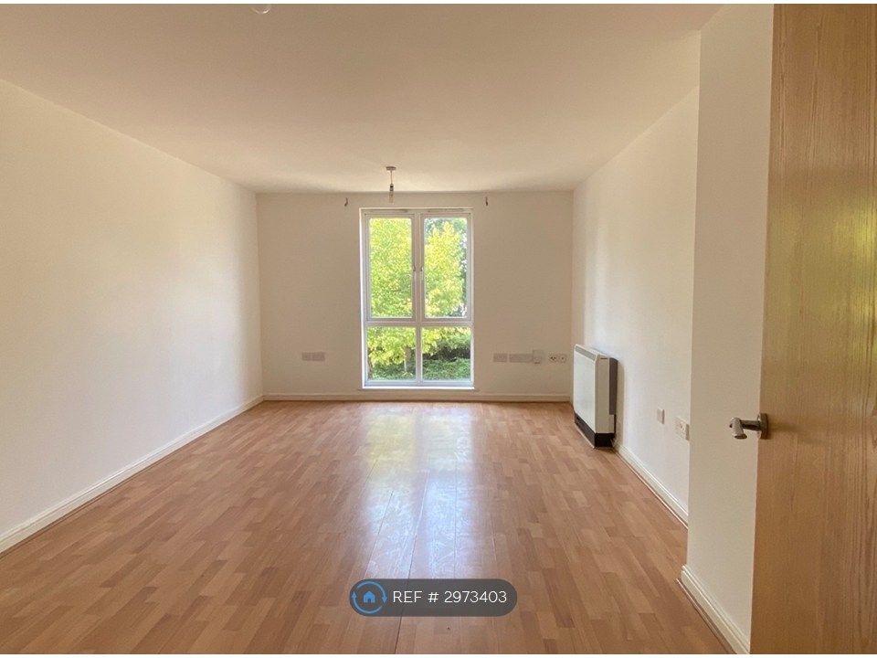 Property photo 3 of 10 Living Room