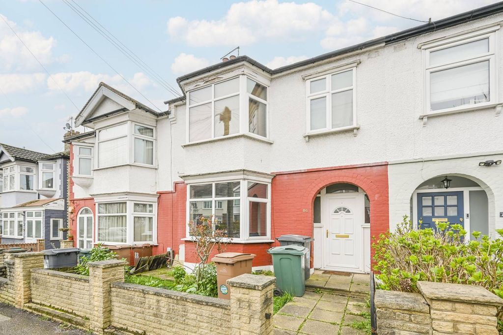 Property photo 2 of 9