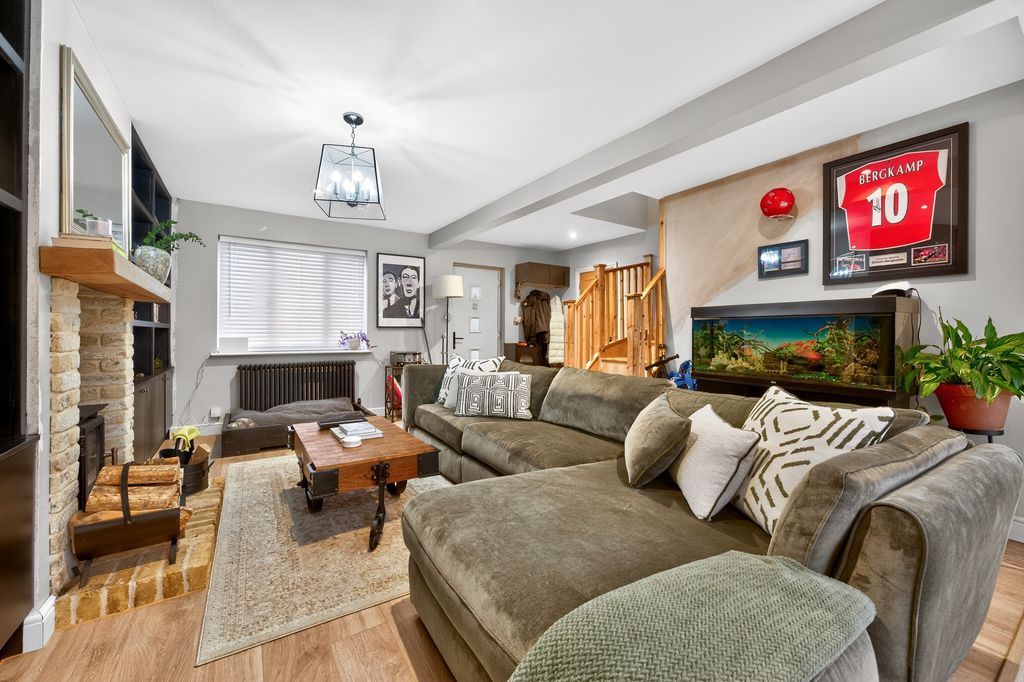 Property photo 3 of 30