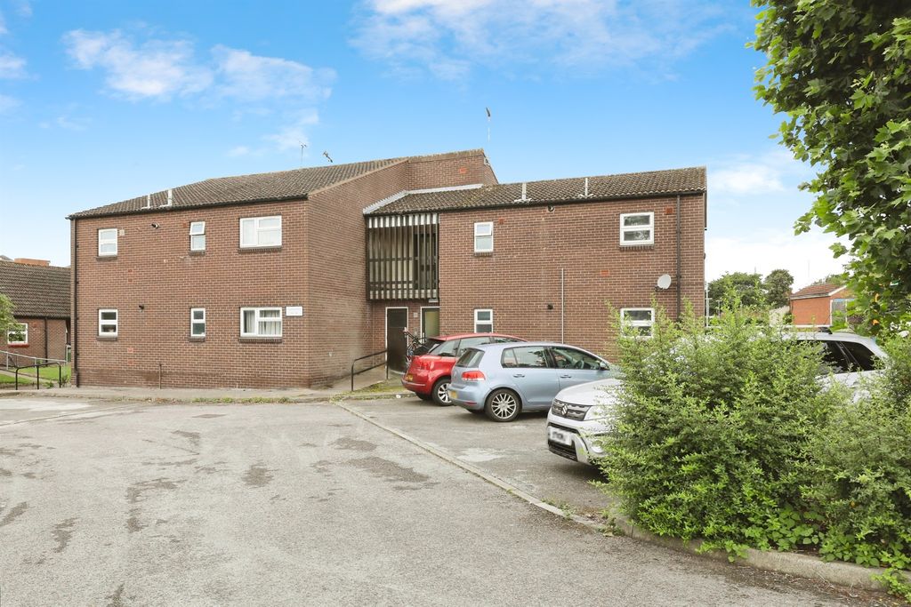 Property photo 1 of 13
