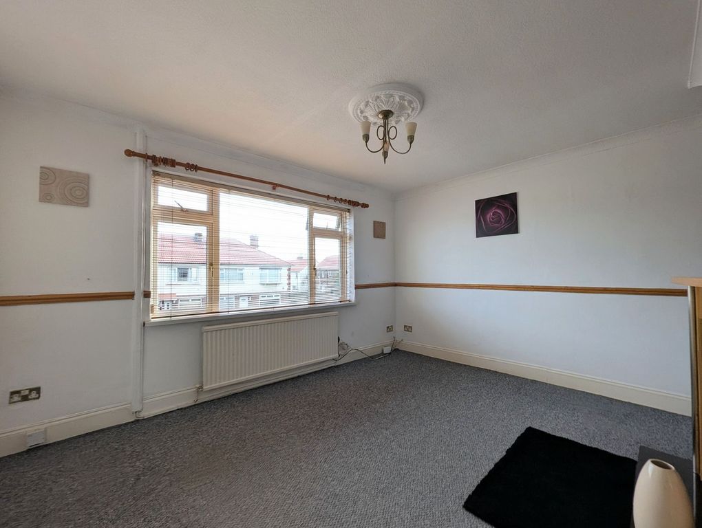 Property photo 3 of 24