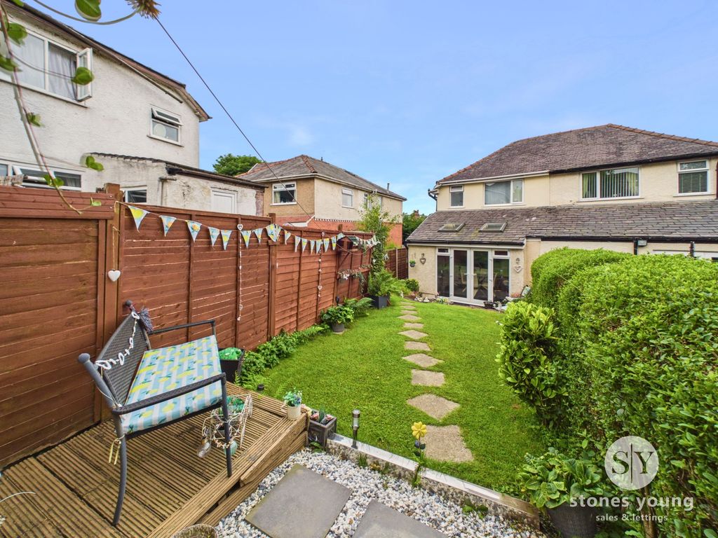 Property photo 2 of 23