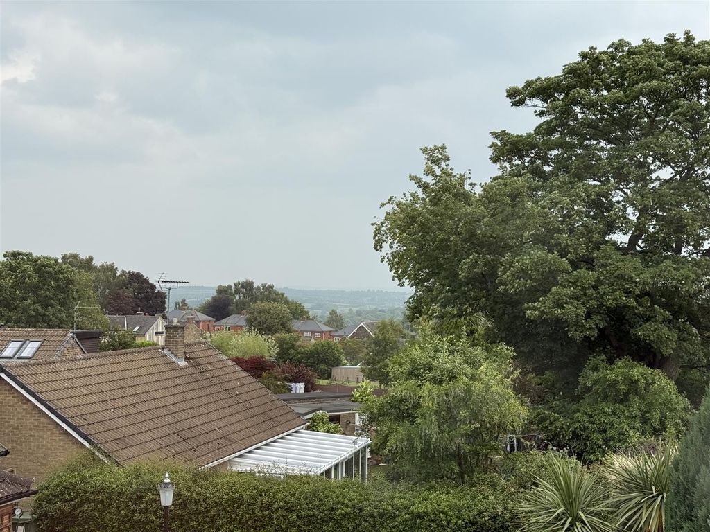 Property photo 2 of 13 Moorfield 7.Jpg