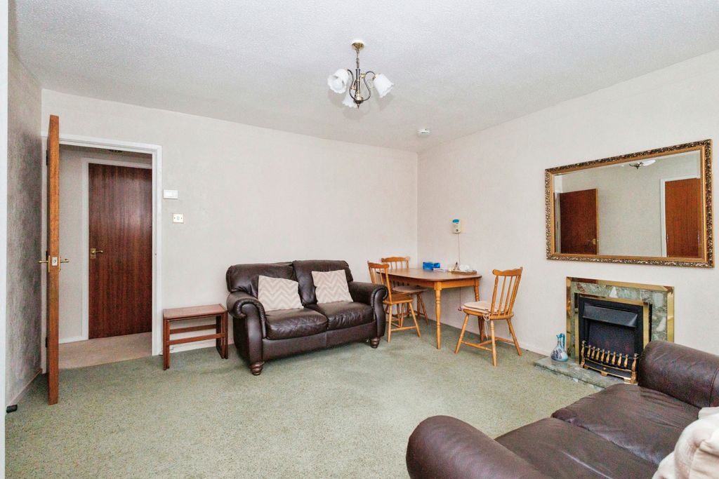 Property photo 3 of 17 Photography