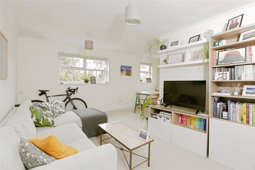 Property photo 3 of 17 Picture No. 66