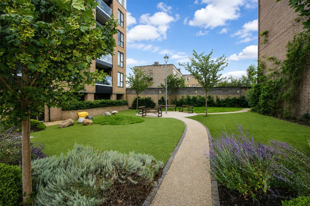 Property photo 1 of 11 Picture No. 25