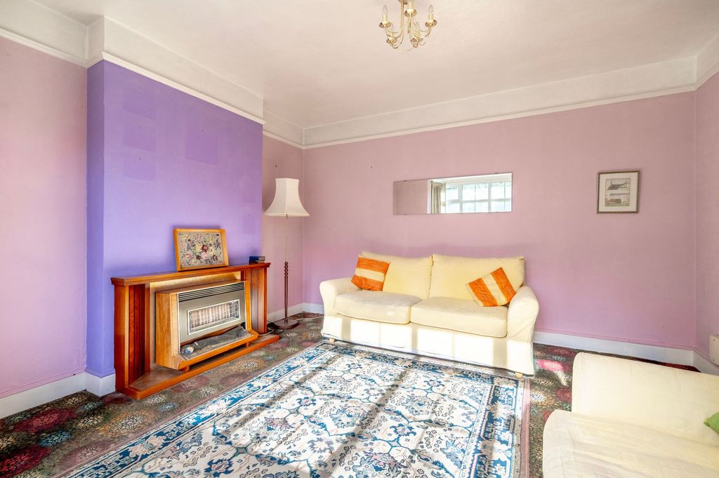 Property photo 2 of 24