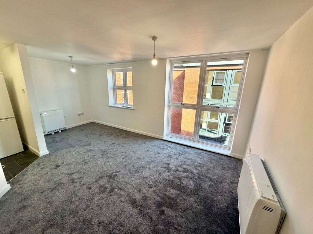 Property photo 1 of 6 Image