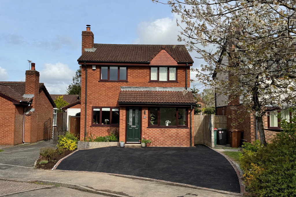 Property photo 1 of 32