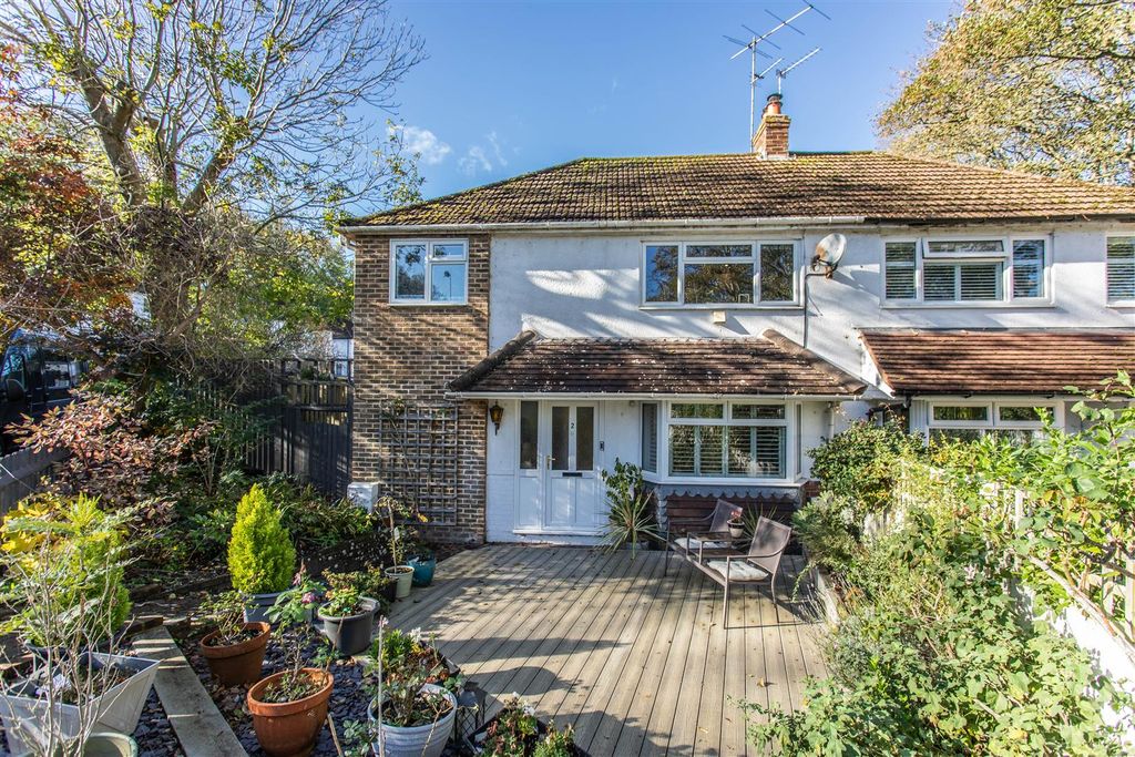 Property photo 1 of 18