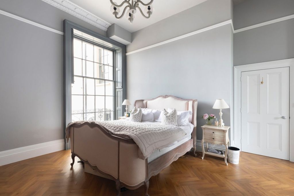 Property photo 3 of 12 Bedroom 1