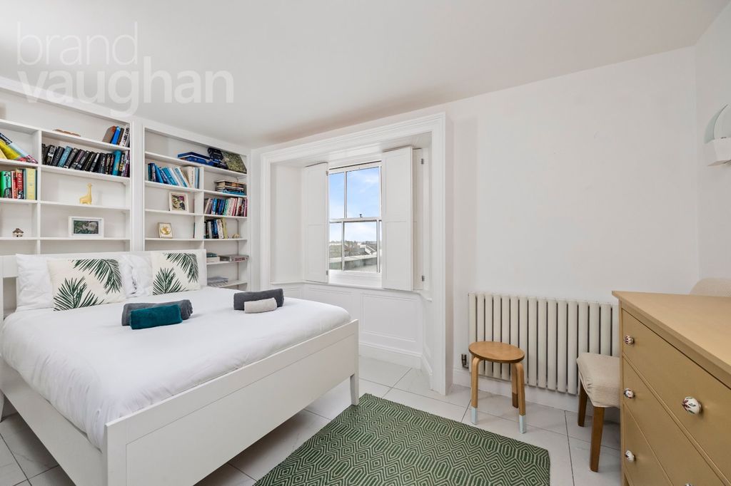 Additional image 16 of 3 bed flat for saleSussex Square, Brighton, East Sussex BN2