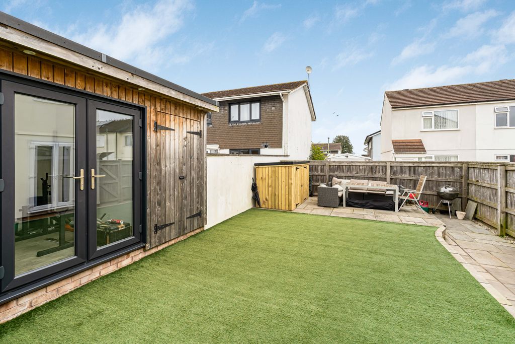 Property photo 2 of 22