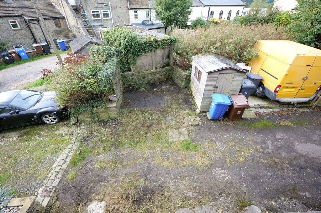 Property photo 2 of 18 Rear Outlook