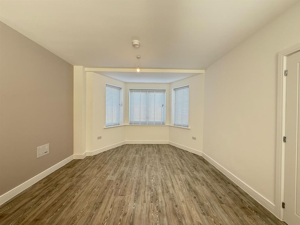 Property photo 3 of 21 Living Space.Jpg